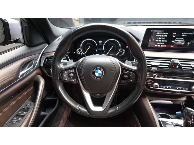 BMW 530 530i xDrive M Sport Plus | HUD | 360  Камера | - автомобили, коли, обяви за нови и употребявани 5