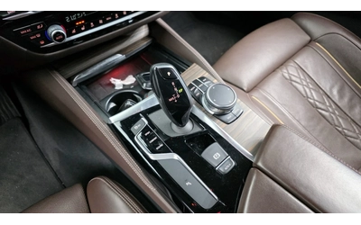 BMW 530 xDrive Luxury - автомобили, коли, обяви за нови и употребявани 10