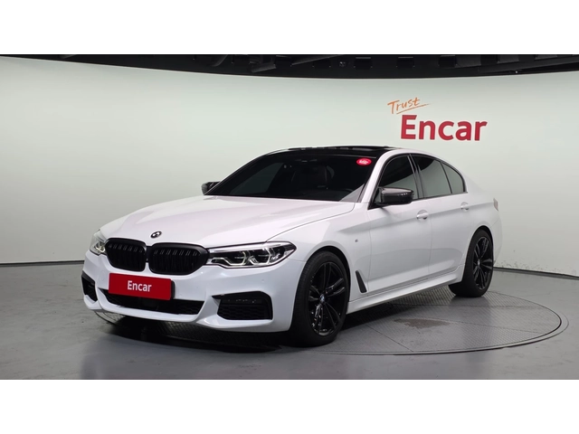 BMW 530 M Sport Plus - автомобили, коли, обяви за нови и употребявани 0