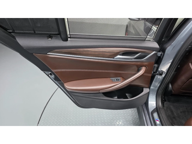 BMW 530 M Sport Plus - автомобили, коли, обяви за нови и употребявани 8
