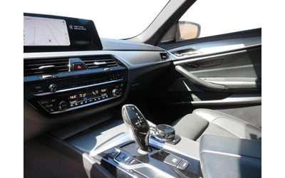 BMW 530 i xDrive M Sport | HUD | 360  | CarPlay - автомобили, коли, обяви за нови и употребявани 16
