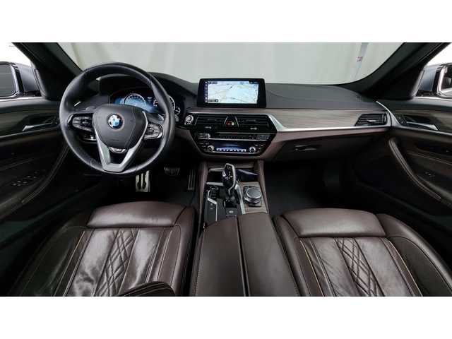 BMW 530 530i M Sport Plus | HUD | 360  Камера | - автомобили, коли, обяви за нови и употребявани 5