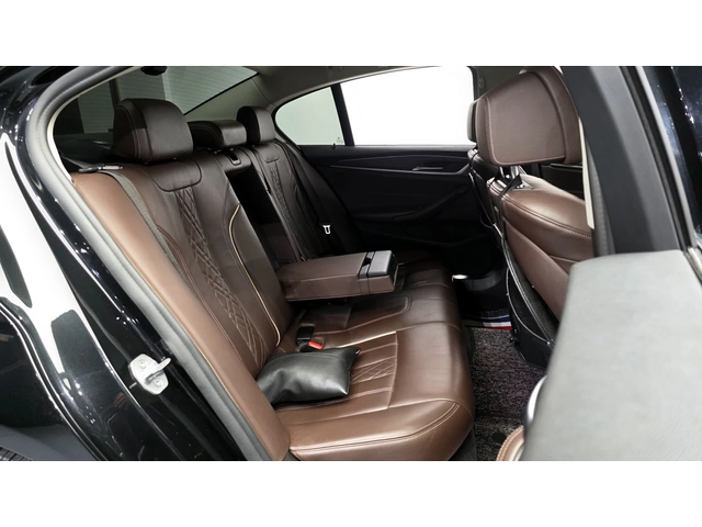 BMW 530 530i xDrive Luxury Plus| HUD| Панорама| Адаптив кр - автомобили, коли, обяви за нови и употребявани 15