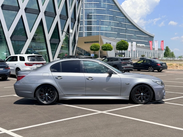 BMW 530 faceLift-M-Sport-Лизинг през Уникредит - автомобили, коли, обяви за нови и употребявани 3