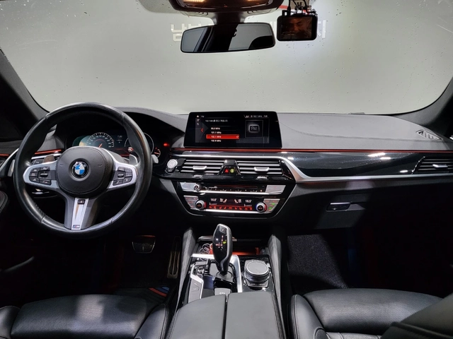 BMW 530 LCI PK* LASER* DIS* ОБДУХ* M-BRAKES* 360* HUD - автомобили, коли, обяви за нови и употребявани 9