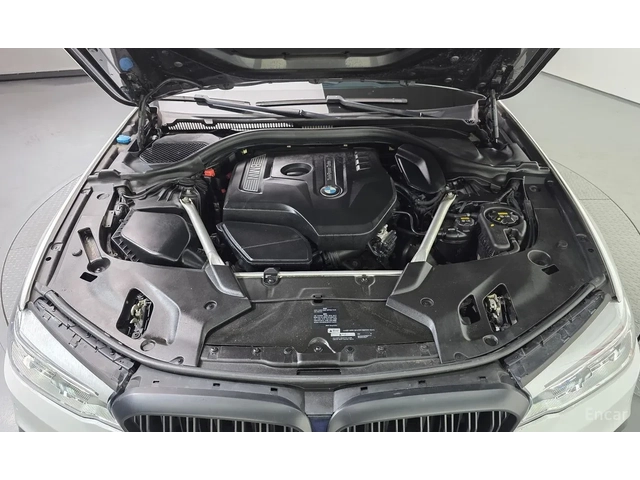 BMW 530 М-sport - автомобили, коли, обяви за нови и употребявани 3