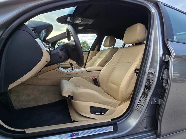 BMW 530 Обдухване* Подгрев* M pack* Комф.Салон* Памет* - автомобили, коли, обяви за нови и употребявани 8
