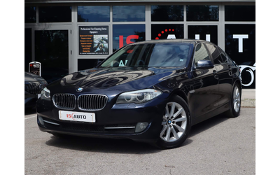 BMW 530 D/Sport/PDC/Xenon/Leader - автомобили, коли, обяви за нови и употребявани 0
