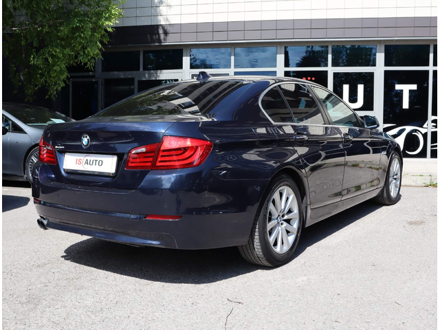 BMW 530 D/Sport/PDC/Xenon/Leader - автомобили, коли, обяви за нови и употребявани 5