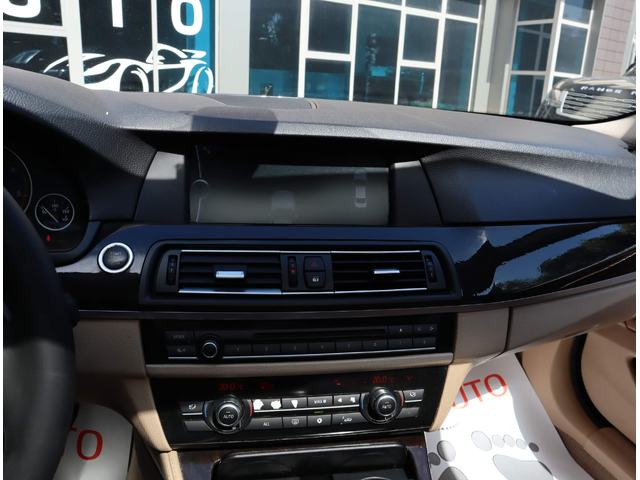 BMW 530 D/Sport/PDC/Xenon/Leader - автомобили, коли, обяви за нови и употребявани 8
