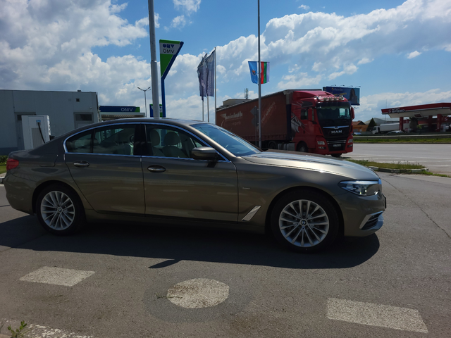 BMW 530 D X-DRIVE LUXURY LINE EURO 6B - автомобили, коли, обяви за нови и употребявани 3