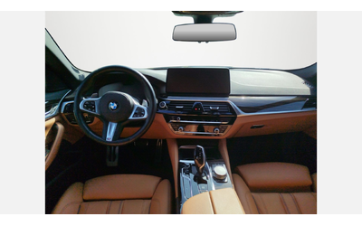 BMW 530d xDrive - автомобили, коли, обяви за нови и употребявани 6