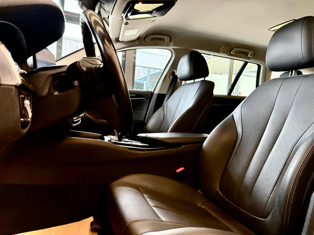 BMW 530E xDrive* Hybrid* Carplay* Лизинг - автомобили, коли, обяви за нови и употребявани 6