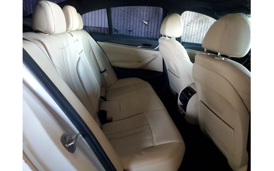 BMW 530E HYBRID* KEYLESS* ПАНО* - автомобили, коли, обяви за нови и употребявани 9