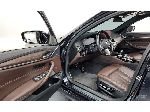 BMW 530E M-Pack* HARMAN KARDON* 360 CAM* HEAD-UP* - автомобили, коли, обяви за нови и употребявани 5