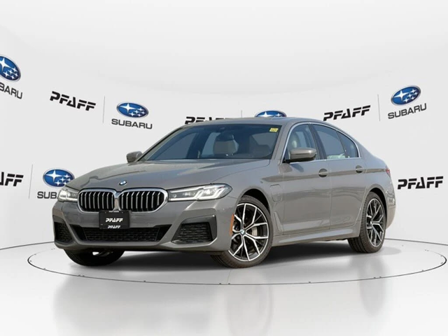 BMW 530E * xDrive * * HeadUp* AвтоКредит* (ЦЕНА ДО БГ) - автомобили, коли, обяви за нови и употребявани 0