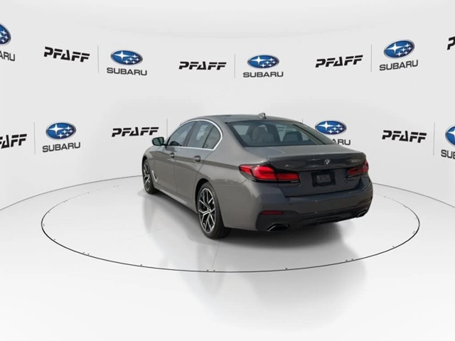 BMW 530E * xDrive * * HeadUp* AвтоКредит* (ЦЕНА ДО БГ) - автомобили, коли, обяви за нови и употребявани 2