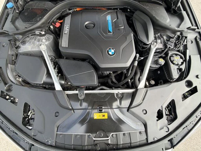 BMW 530E * xDrive * * HeadUp* AвтоКредит* (ЦЕНА ДО БГ) - автомобили, коли, обяви за нови и употребявани 5