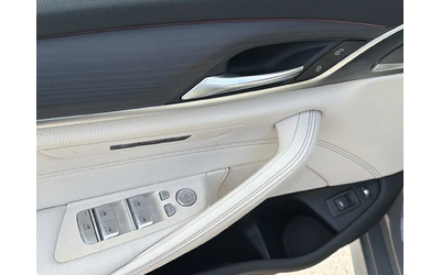 BMW 530E * xDrive * * HeadUp* AвтоКредит* (ЦЕНА ДО БГ) - автомобили, коли, обяви за нови и употребявани 6