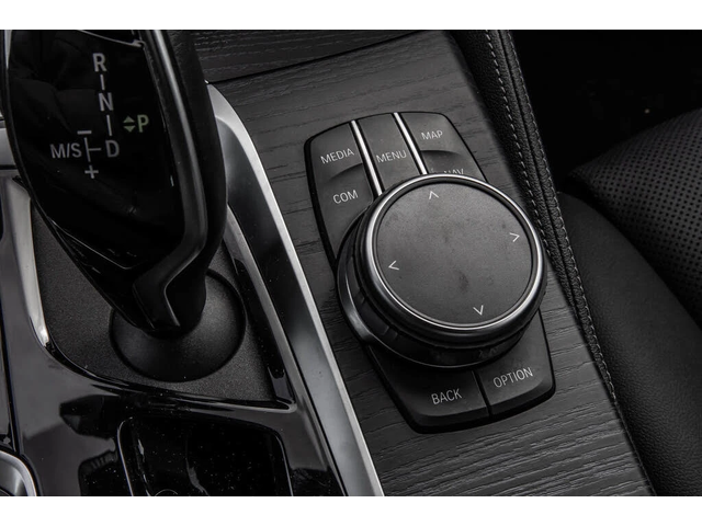 BMW 530E I * M-Package* * HeadUp* AвтоКредит* (ЦЕНА ДО БГ) - автомобили, коли, обяви за нови и употребявани 15