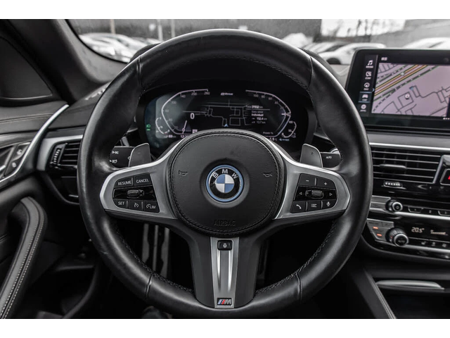 BMW 530E I * M-Package* * HeadUp* AвтоКредит* (ЦЕНА ДО БГ) - автомобили, коли, обяви за нови и употребявани 9