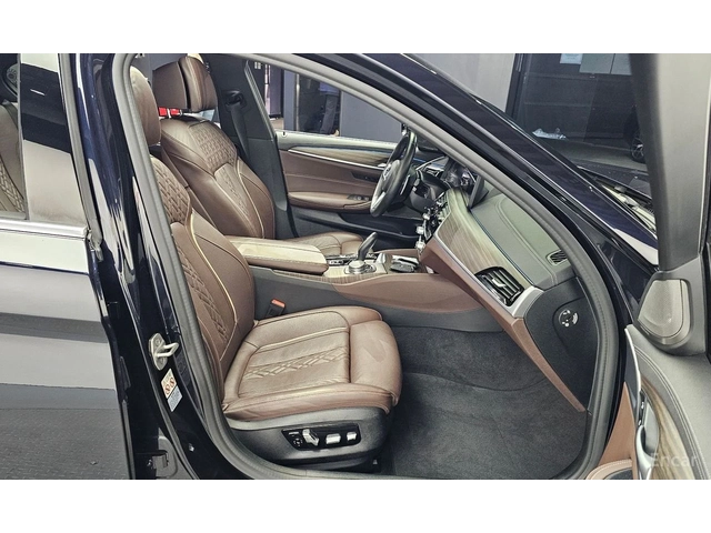 BMW 530E M* SPORT* HYBRID* HARMON* KARDON* ДИСТРОНИК* ОБДУХ - автомобили, коли, обяви за нови и употребявани 13