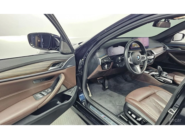 BMW 530E M* SPORT* HYBRID* HARMON* KARDON* ДИСТРОНИК* ОБДУХ - автомобили, коли, обяви за нови и употребявани 5