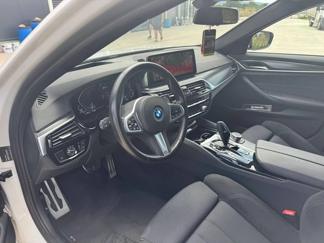BMW 530E В ГАРАНЦИЯ ДО 06.2027 С КАСКО - автомобили, коли, обяви за нови и употребявани 11
