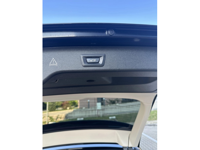 BMW 530i 530i xDrive Touring - автомобили, коли, обяви за нови и употребявани 10