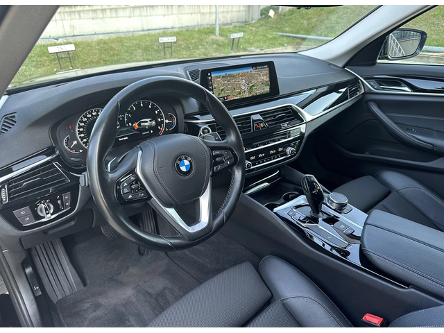 BMW 530i 530i xDrive Touring - автомобили, коли, обяви за нови и употребявани 4