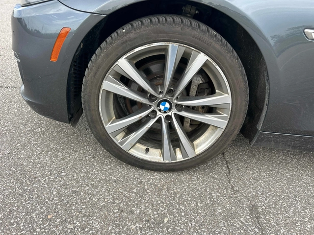 BMW 535 xDrive / CARFAX - автомобили, коли, обяви за нови и употребявани 4