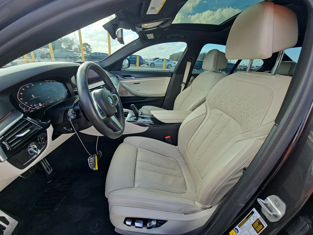 BMW 540 FACELIFT* LASER* M-PACK* 360* DISTRO* M-ОКАЧВАНЕ* - автомобили, коли, обяви за нови и употребявани 10