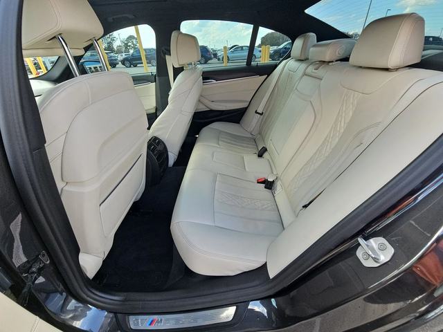 BMW 540 FACELIFT* LASER* M-PACK* 360* DISTRO* M-ОКАЧВАНЕ* - автомобили, коли, обяви за нови и употребявани 14