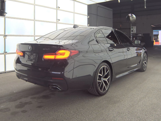 BMW 540 FACELIFT* LASER* M-PACK* 360* DISTRO* M-ОКАЧВАНЕ* - автомобили, коли, обяви за нови и употребявани 4