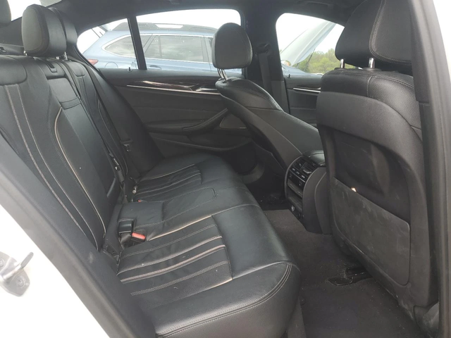 BMW 540 xDrive* M-PACK* HEAD UP* HARMAN/KARDON* FULL LED - автомобили, коли, обяви за нови и употребявани 9