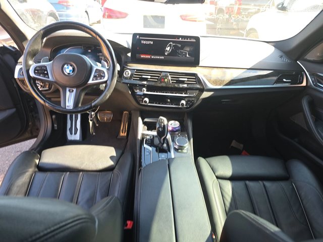 BMW 540 I / M-PACK / DISTRONIC / HEAD-UP / HARMAN - автомобили, коли, обяви за нови и употребявани 8