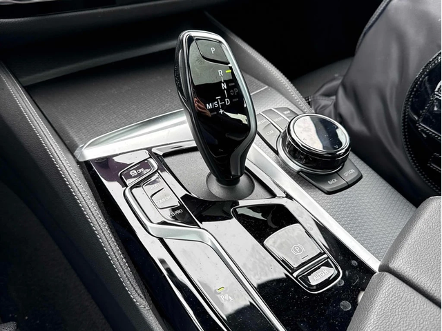 BMW 540 * 540i xDrive * CARFAX * ЦЕНА ДО БГ - автомобили, коли, обяви за нови и употребявани 14