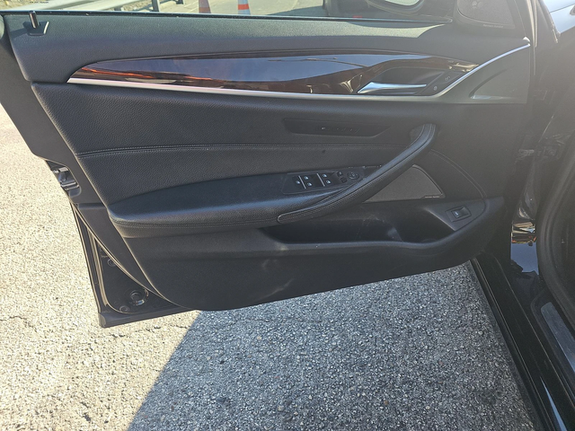 BMW 540 * Head-Up* HARMAN* KEYLESS* - автомобили, коли, обяви за нови и употребявани 10