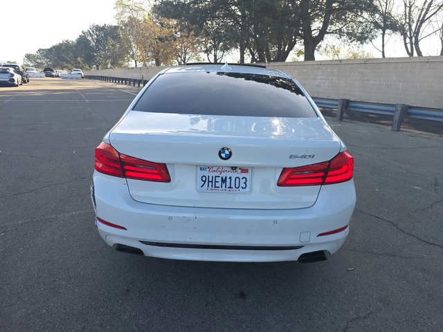 BMW 540 i - автомобили, коли, обяви за нови и употребявани 4