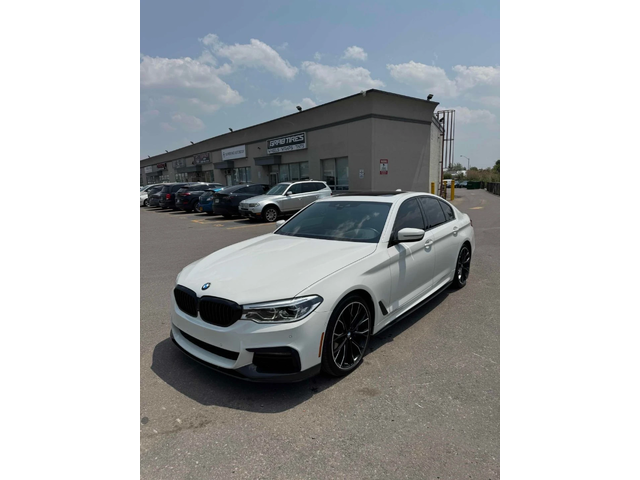 BMW 540 M-pkg* Harman/Kardon* 360View* Подгрев* Пано - автомобили, коли, обяви за нови и употребявани 0