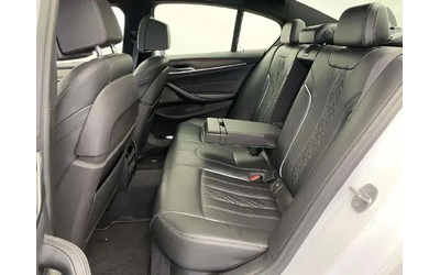 BMW 540 M-pkg* Shadow line* Soft-Close* Massage* Distronic - автомобили, коли, обяви за нови и употребявани 15