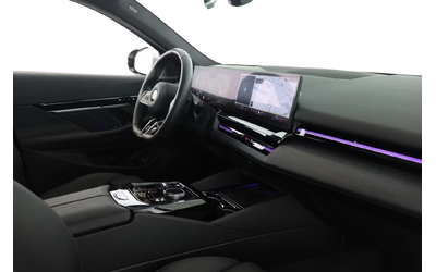 BMW 540 d xDrive M-Sport PRO - автомобили, коли, обяви за нови и употребявани 13