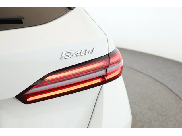 BMW 540 d xDrive M-Sport PRO - автомобили, коли, обяви за нови и употребявани 8