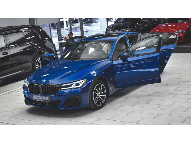 BMW 540 i xDrive M Sport Sportautomatic - автомобили, коли, обяви за нови и употребявани 0