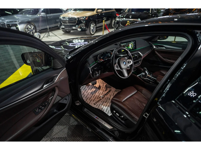 BMW 540 D XDRIVE FULL M BLACK LINE H&K ЛИЗИНГ 100% - автомобили, коли, обяви за нови и употребявани 10