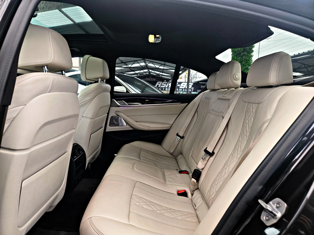 BMW 540 ! XD/LUXURY/LED/DIGITAL/DISTR/HUD/BOWERS/ОБДУХ/ЛИЗ - автомобили, коли, обяви за нови и употребявани 15