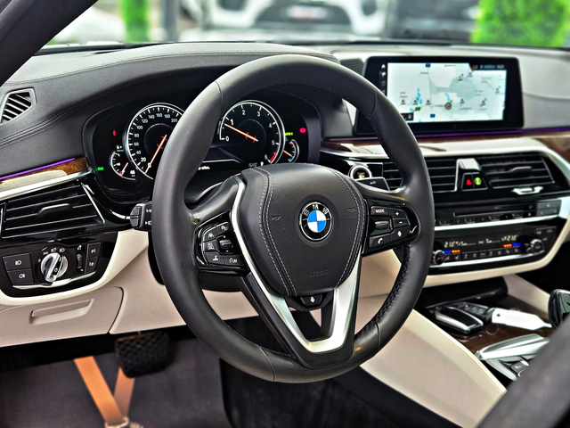 BMW 540 ! XD/LUXURY/LED/DIGITAL/DISTR/HUD/BOWERS/ОБДУХ/ЛИЗ - автомобили, коли, обяви за нови и употребявани 9