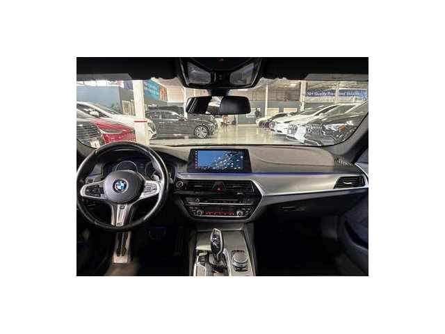 BMW 540 I xDrive* M-пакет* Harman/Kardon* подгрев* шибида - автомобили, коли, обяви за нови и употребявани 7