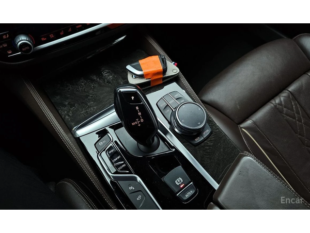 BMW 540 * xDrive* M-Sport PLUS* FULL* - автомобили, коли, обяви за нови и употребявани 8