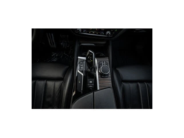 BMW 540 * М-Package* * HeadUp* AвтоКредит* (ЦЕНА ДО БГ) - автомобили, коли, обяви за нови и употребявани 15